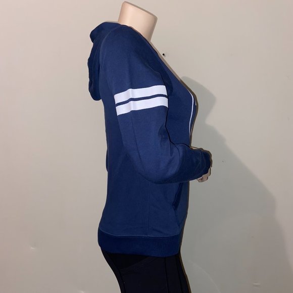 True Religion Women's Zip Up Hoodie - M - Picture 9 of 12